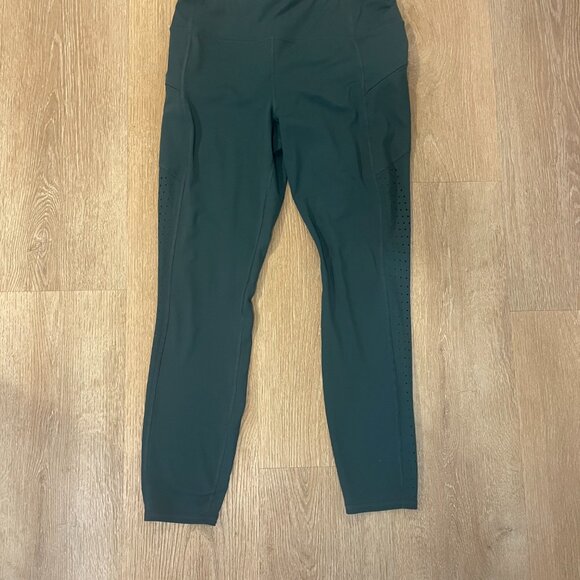 Athleta Laser Cut Contender Tight Size L - Picture 4 of 5